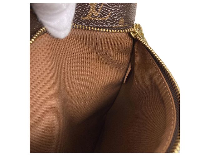 Louis Vuitton M40524 Pochette Valmy Shoulder Bag Monogramma - vista 9