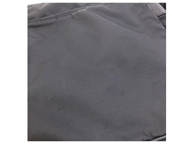 Prada Schultertasche aus schwarzem Nylon - Ansicht 12