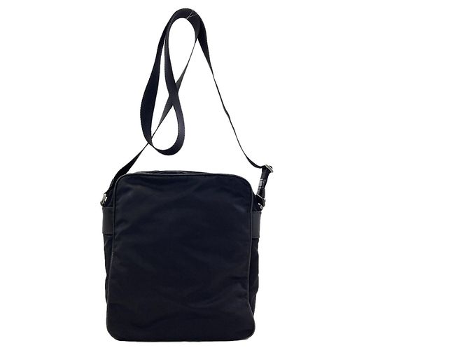 Prada Schultertasche aus schwarzem Nylon - Ansicht 2