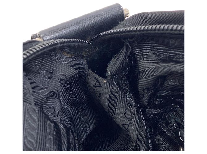 Prada Schultertasche aus schwarzem Nylon - Ansicht 8