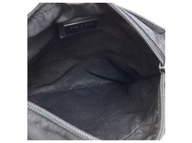 Bolso de hombro Prada de nailon negro - vista 5