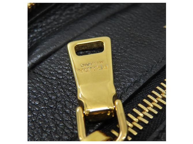 Sac à épaule Prada 1BH093 Logo Noir - vue 9