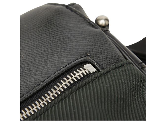 Borsa a tracolla Louis Vuitton Taiga Delsu Nero Grigio - vista 8