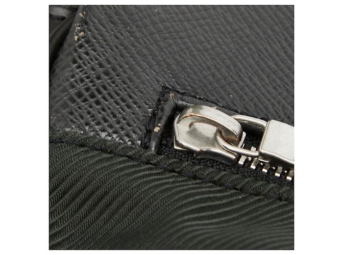 Borsa a tracolla Louis Vuitton Taiga Delsu Nero Grigio - vista 9