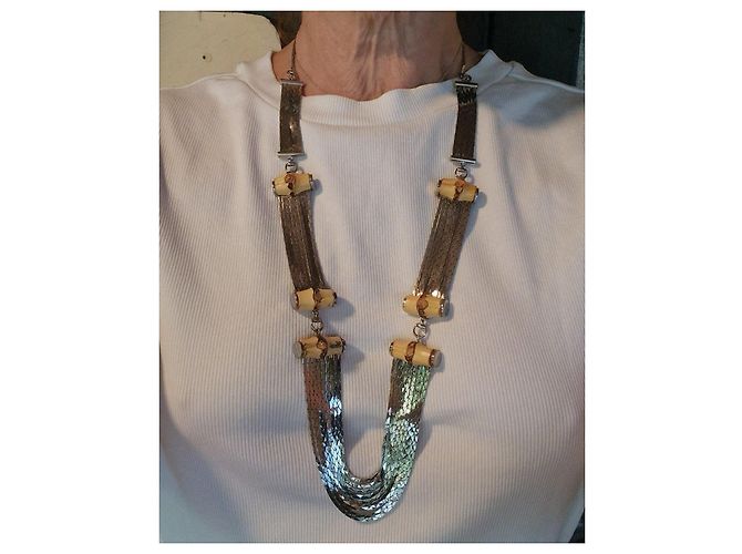 Colar Gucci Runway em Prata e Bambu Caramelo - vista 2