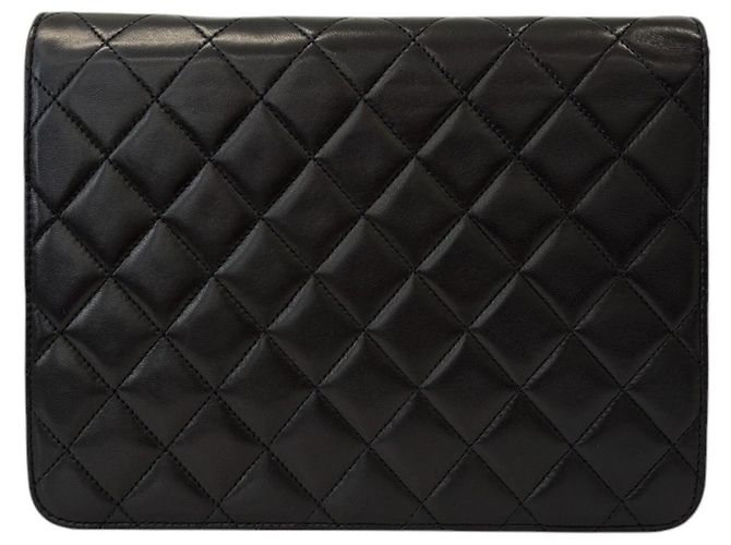 Chanel Matelassé Lambskin Shoulder Bag Black - view 3