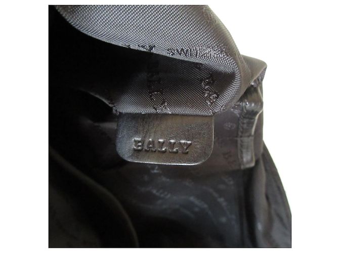 Bolsa de Ombro com Aba BALLY Fabro em Nylon Marrom Preto - vista 16