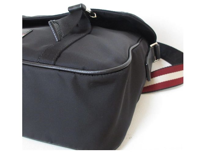 Bolsa de Ombro com Aba BALLY Fabro em Nylon Marrom Preto - vista 7