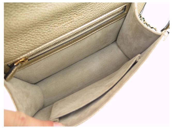 Christian Dior NUOVA BORSA A MANO DIOR DIORAMA SMALL PELLE GRANA DORATA CON TRACOLLA D'oro - vista 8