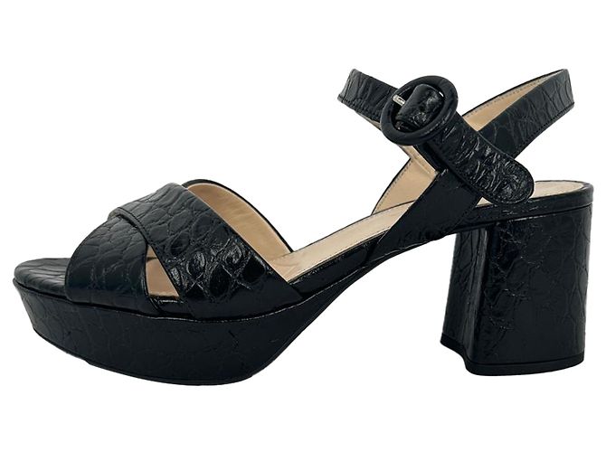 Sandali con platform Prada in pelle verniciata nera con effetto coccodrillo e cinturini incrociati Nero - vista 7