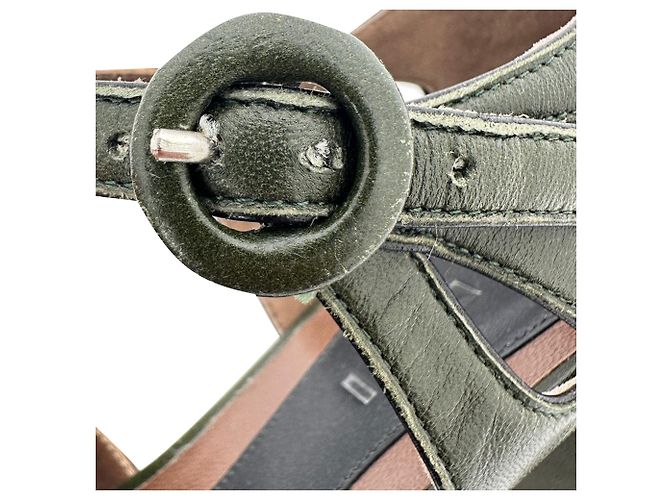 Tacchi a blocco Marni in pelle olive green Verde Verde oliva - vista 9