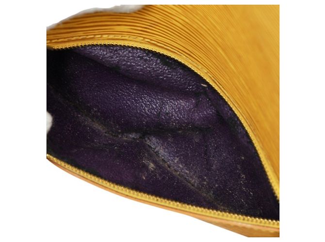 Mochila Louis Vuitton Epi Mabillon - vista 8