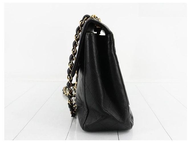 Timeless Borsa Chanel Classic Flap Maxi Jumbo Pelle d'Agnello Nera Nero - vista 16