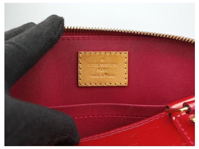 Louis Vuitton Alma BB Monogram Vernis Lackleder Handtasche Rot - Ansicht 10