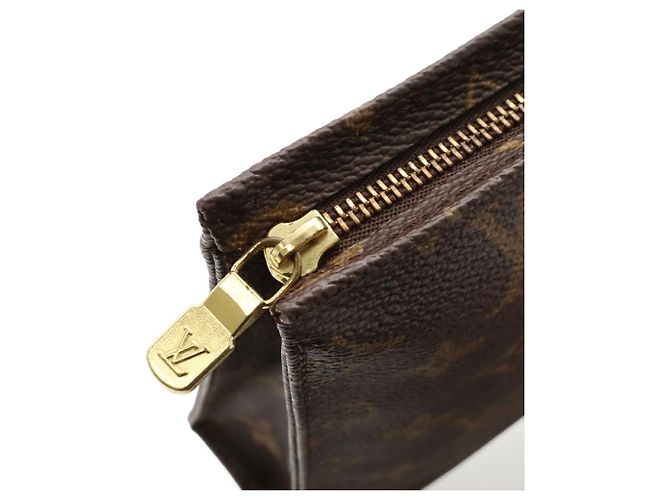 Louis Vuitton Monogram Pochette Toilette 26 Handbag Pouch Marrone Monogramma - vista 5