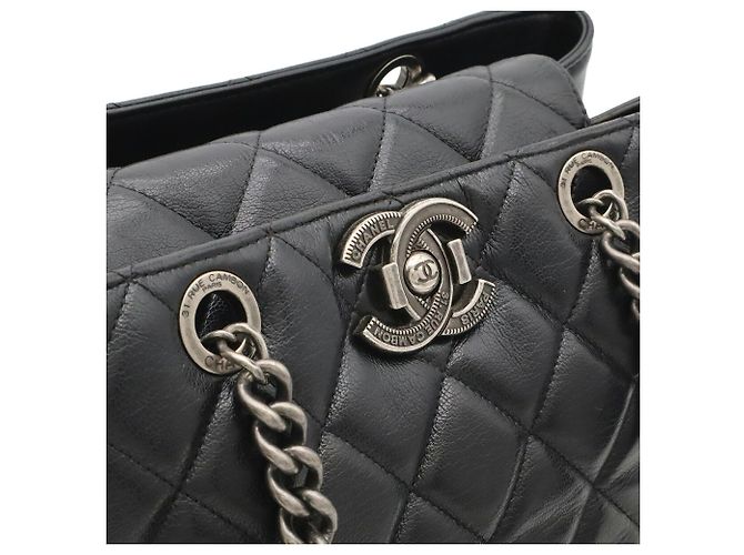 Bolso Chanel Boy Chanel Matelassé Coco Mark Chain Bag Negro - vista 6