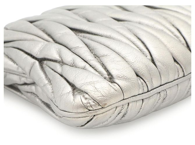 Borsa Miu Miu Matelassé arricciata argento Metallico - vista 4