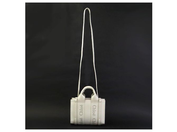 Borsa a tracolla Chloé Woody Leather Bianco - vista 18