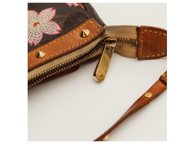 Louis Vuitton Pochette Accessoires Monogram Cherry Blossom Marrone Rosa Monogramma - vista 10