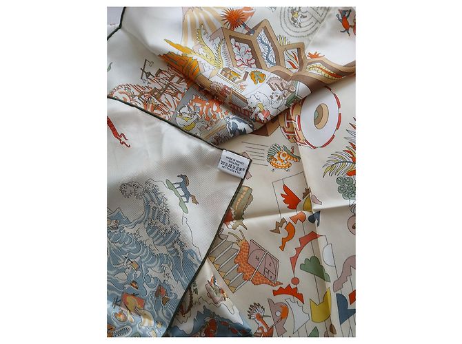 Lenço de seda Hermès 90cm Academia Hippica Multicor Bege - vista 8