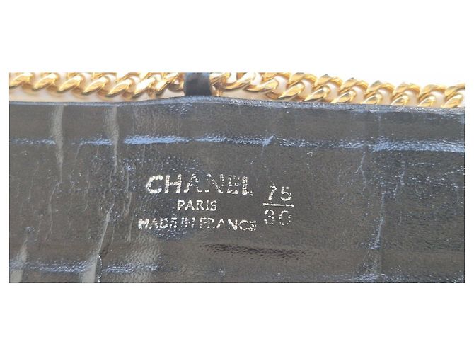 Cinturón Chanel de cuero negro y cadena dorada Dorado - vista 9