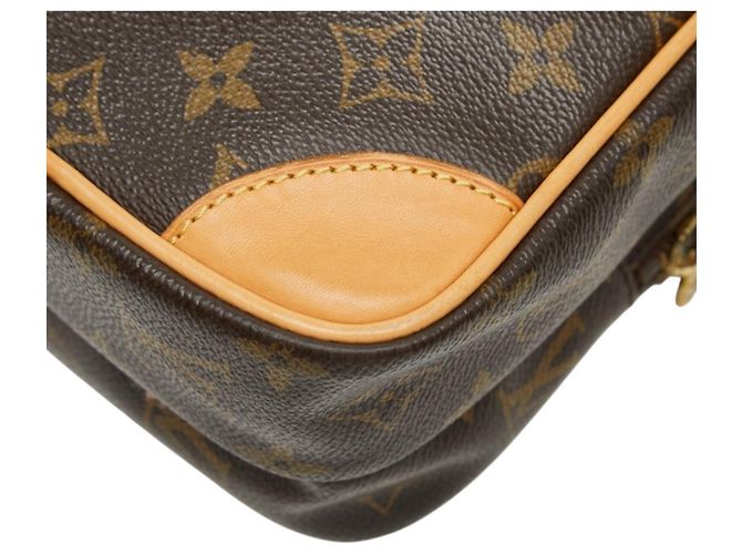 Bolso bandolera Louis Vuitton Monogram Amazon Castaño - vista 6