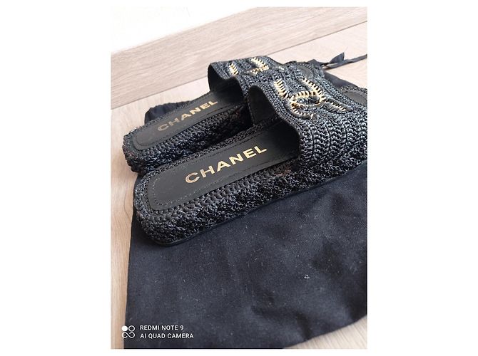 Sandali bassi Chanel in crochet nero e pelle - vista 3