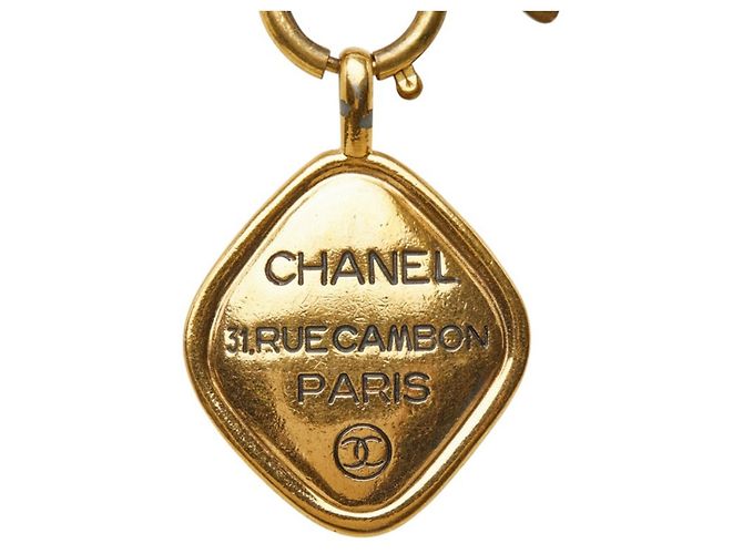 Colar com Pendente de Corrente Chanel Cambon Dourado - vista 2