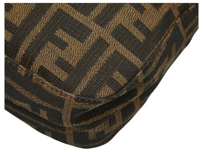 Borsa a tracolla Fendi Zucca Mamma Baguette Marrone - vista 4