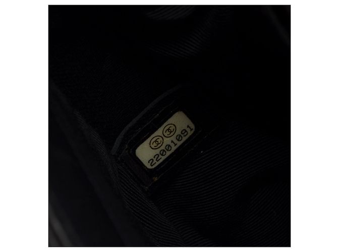 Borsa CHANEL Boy in Pelle Nera - 103930 Nero - vista 8