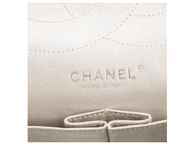 CHANEL - Borsa a tracolla 2.55 Chanel in pelle stropicciata metallizzata argento Metallico - vista 9
