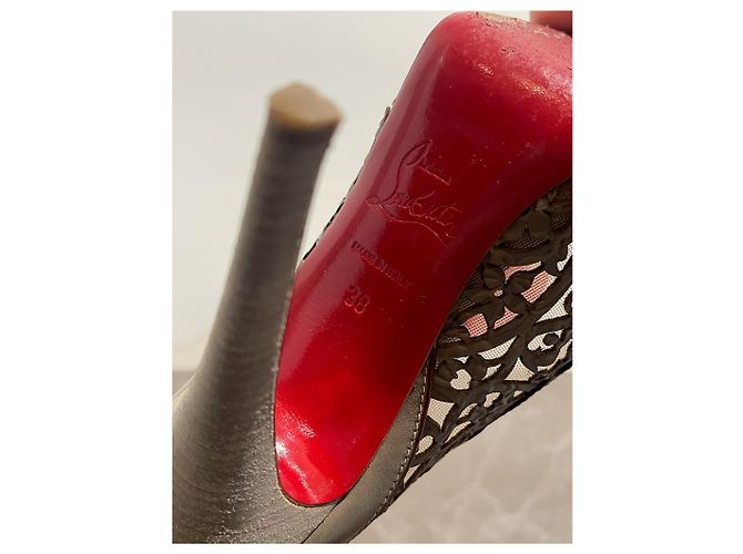 Décolleté Christian Louboutin beige T.38 - vista 10