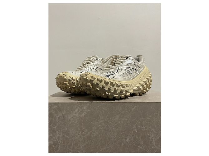 Sneaker Balenciaga Bouncer T.37 Bianco - vista 3