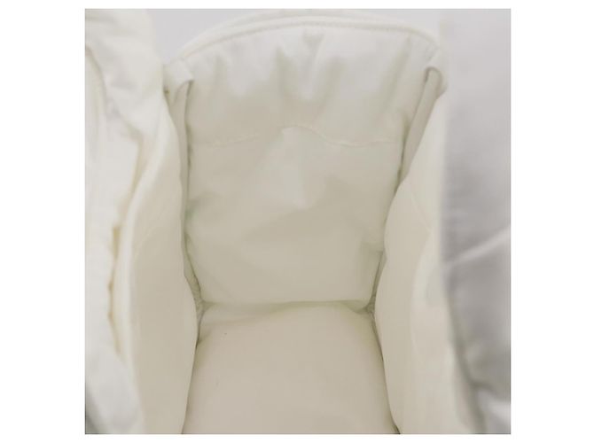 Sac à main PRADA Nylon White Auth 204869A Blanc - vue 21