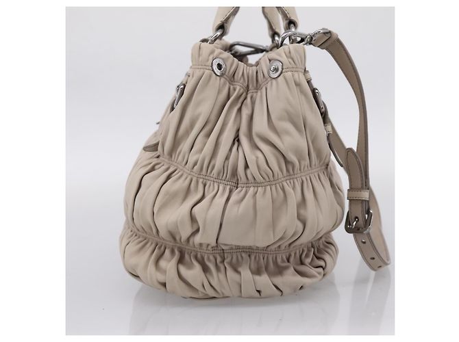 Borsa a mano Prada Gathered in pelle 2way Beige Silver Auth 201361V Argento - vista 3