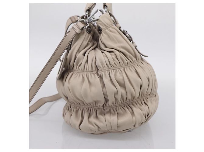 Borsa a mano Prada Gathered in pelle 2way Beige Silver Auth 201361V Argento - vista 4