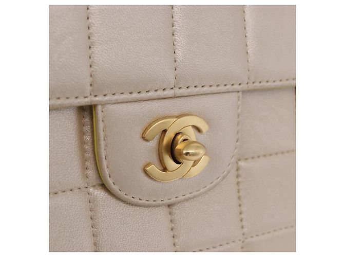 Borsa a tracolla CHANEL Choco Bar Line Chain in pelle d'agnello Gold CC Auth ka6208V D'oro - vista 19