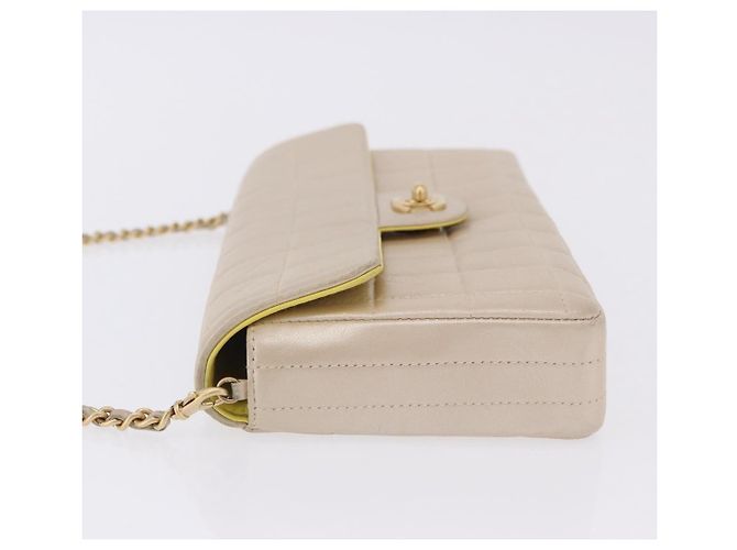 Borsa a tracolla CHANEL Choco Bar Line Chain in pelle d'agnello Gold CC Auth ka6208V D'oro - vista 4