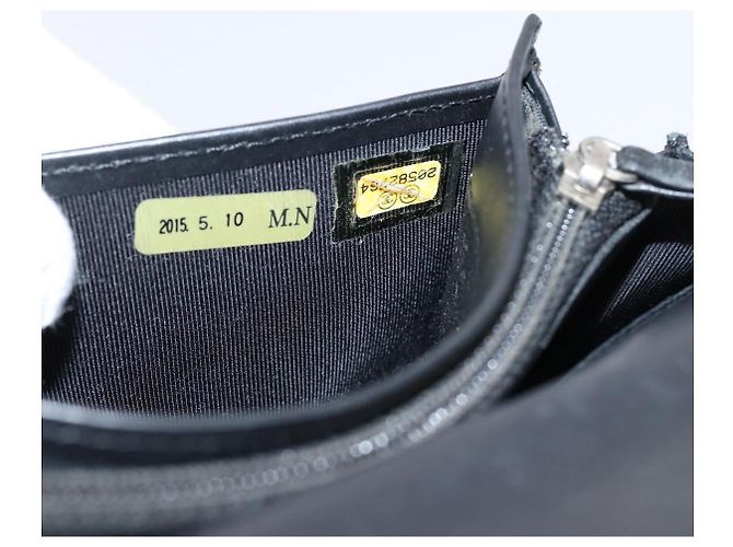 Cartera larga CHANEL Matelasse de piel charol negra plata CC Auth 204635 Negro - vista 10