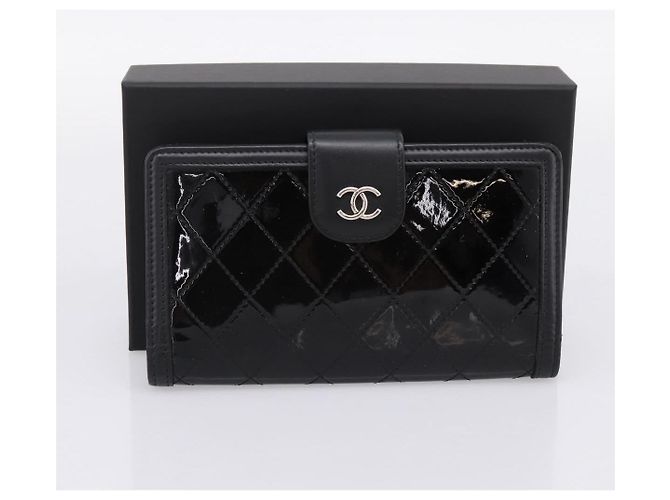 Cartera larga CHANEL Matelasse de piel charol negra plata CC Auth 204635 Negro - vista 12