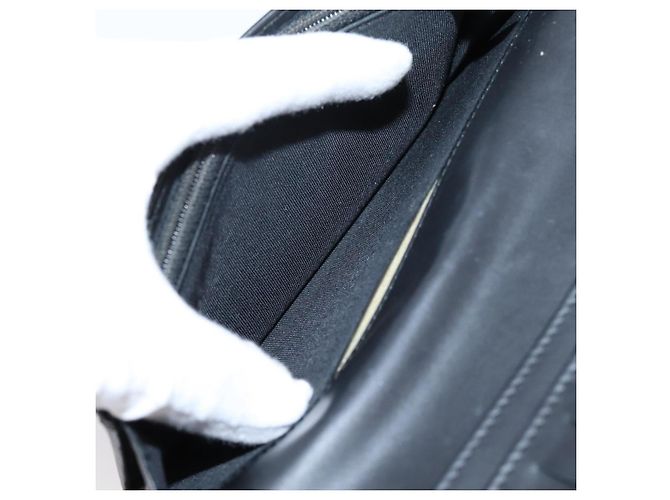 Cartera larga CHANEL Matelasse de piel charol negra plata CC Auth 204635 Negro - vista 23