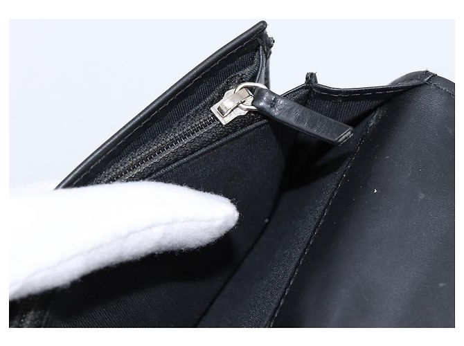 Cartera larga CHANEL Matelasse de piel charol negra plata CC Auth 204635 Negro - vista 24