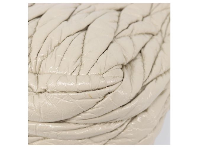 Borsa Miu Miu Matelassé in pelle verniciata 2way White Gold Auth 204394 Bianco D'oro - vista 21