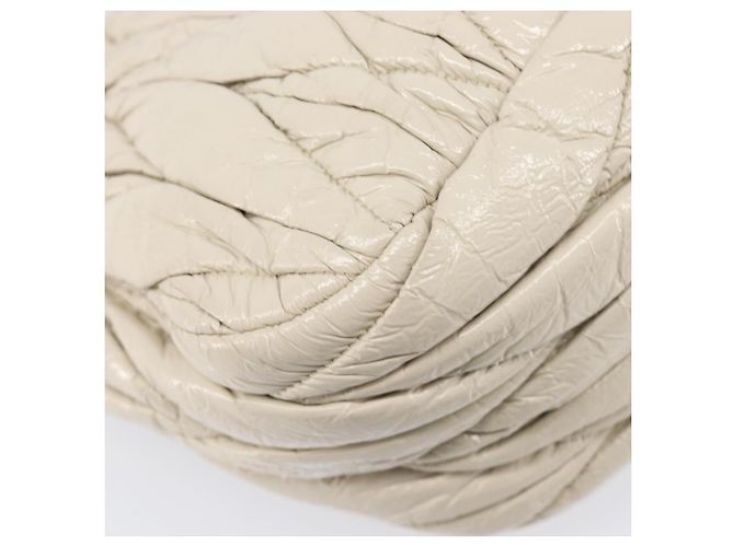 Borsa Miu Miu Matelassé in pelle verniciata 2way White Gold Auth 204394 Bianco D'oro - vista 24