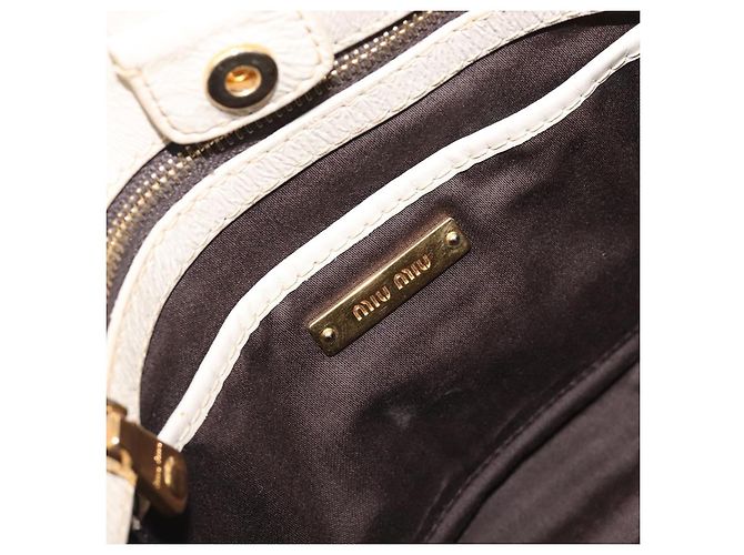 Borsa Miu Miu Matelassé in pelle verniciata 2way White Gold Auth 204394 Bianco D'oro - vista 27