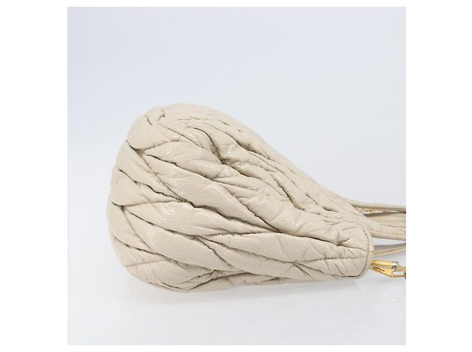 Borsa Miu Miu Matelassé in pelle verniciata 2way White Gold Auth 204394 Bianco D'oro - vista 3