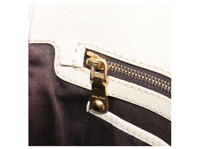 Borsa Miu Miu Matelassé in pelle verniciata 2way White Gold Auth 204394 Bianco D'oro - vista 30