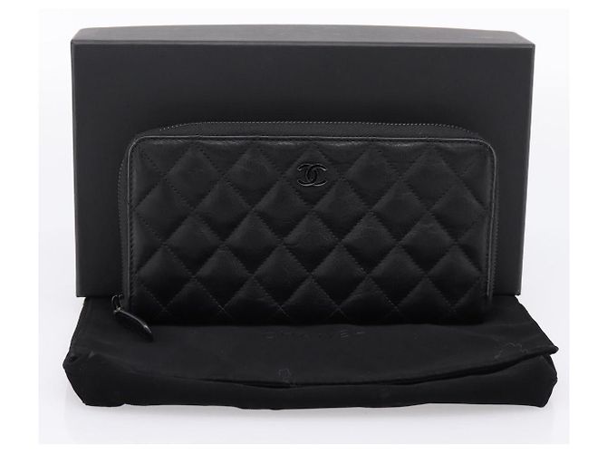 Portafoglio lungo CHANEL Matelasse in pelle nera CC Auth 204111V Nero - vista 12