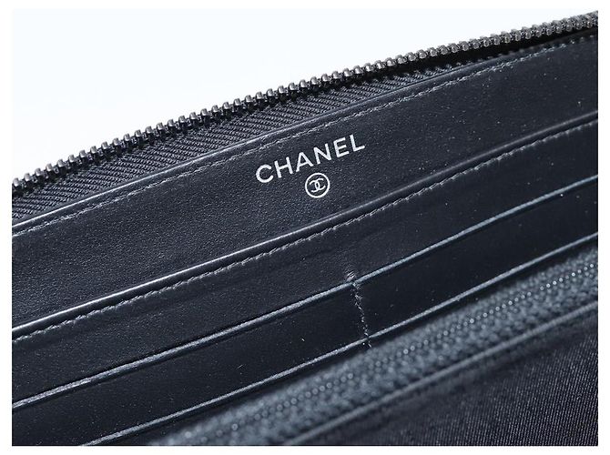 Portafoglio lungo CHANEL Matelasse in pelle nera CC Auth 204111V Nero - vista 19