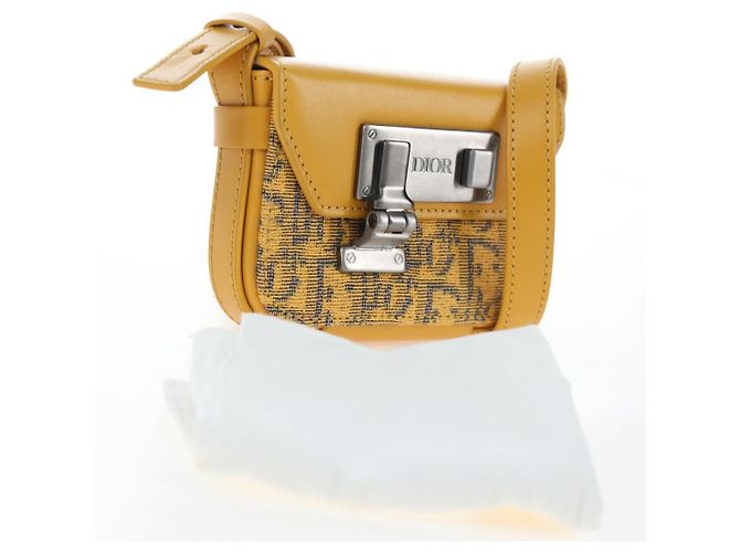 Christian Dior Trotter Canvas Rock Shoulder Pouch Yellow Silver Auth 203620M Argento Giallo - vista 12